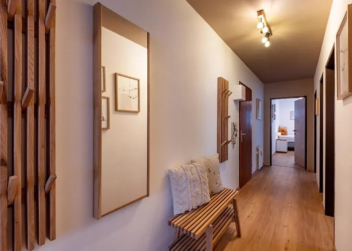 Aufi Gehts By Managers *